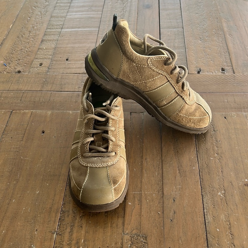 Stride rite brown suede sneakers